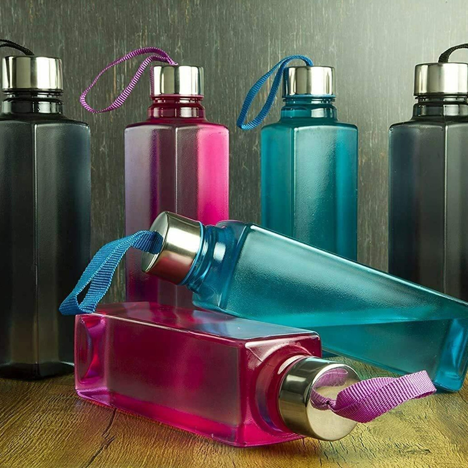 2669 3Pc Set Square Bottle 1000ml Used for storing water and beverages purposes for people. 2669 3Pc Set Square Bottle 1000ml Used for storing water and beverages purposes for people.